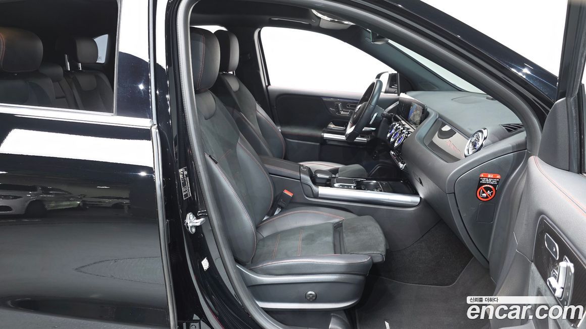 Mercedes-Benz GLA-Class 2023