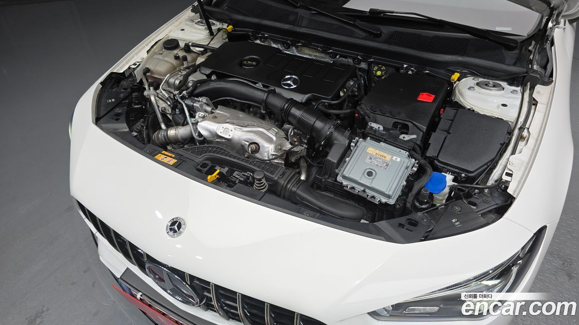 Mercedes-Benz CLA-Class 2021