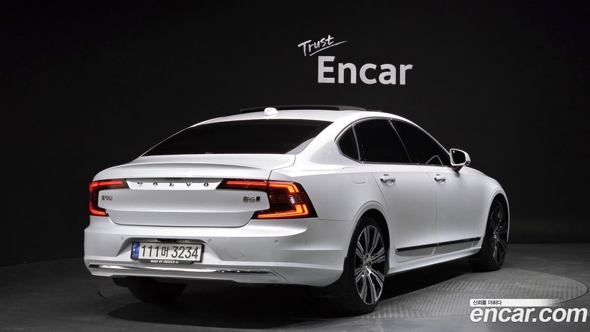 Volvo S90 2022