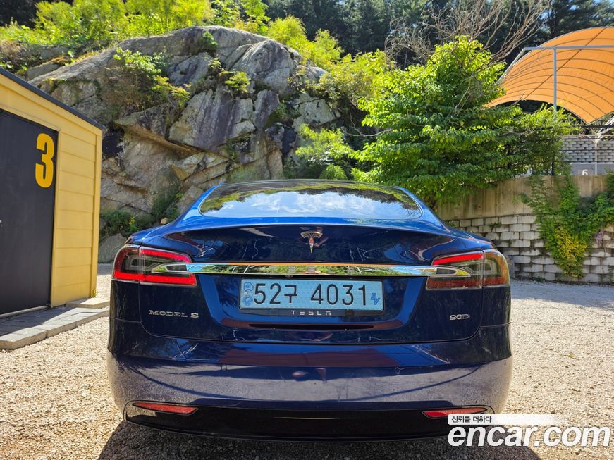 Tesla Model S 2017