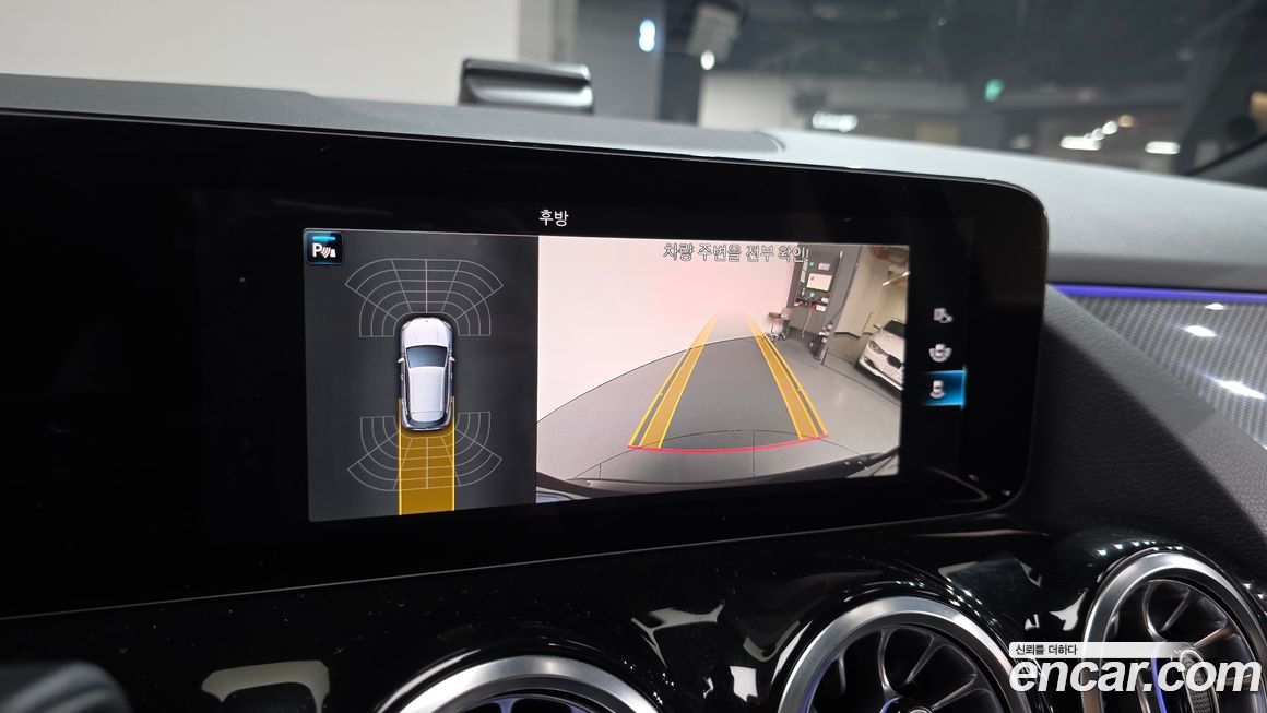 Mercedes-Benz GLA-Class 2023