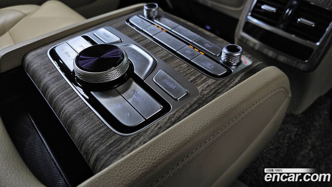 Kia K9 2022