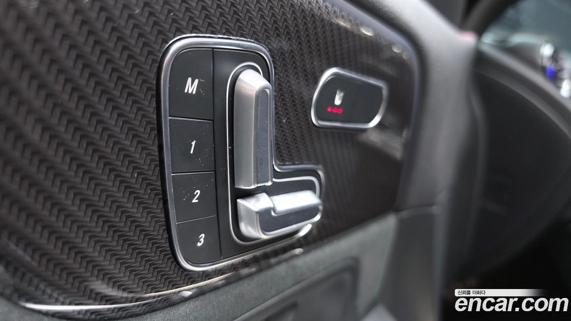 Mercedes-Benz GLA-Class 2023