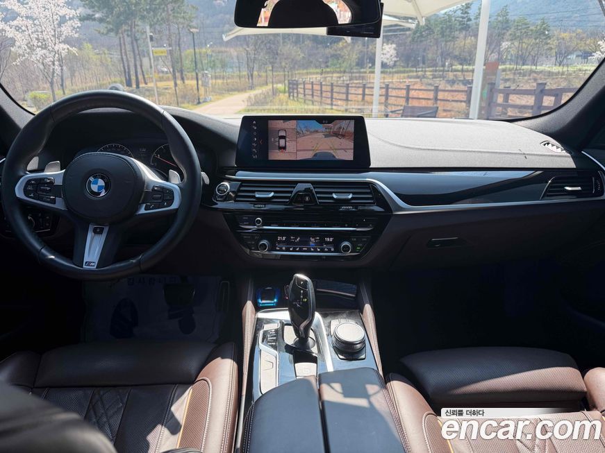 BMW 5-Series 2019