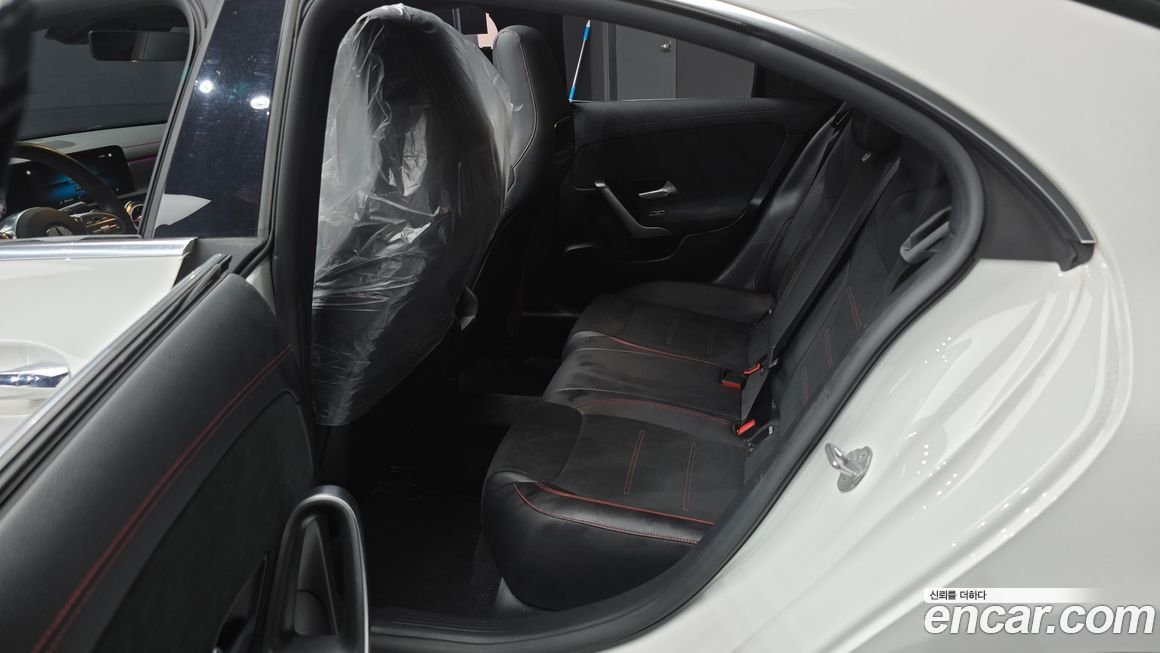 Mercedes-Benz CLA-Class 2021