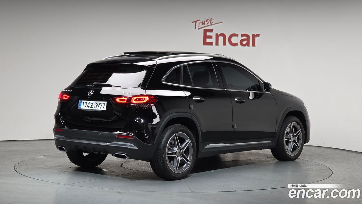 Mercedes-Benz GLA-Class 2023