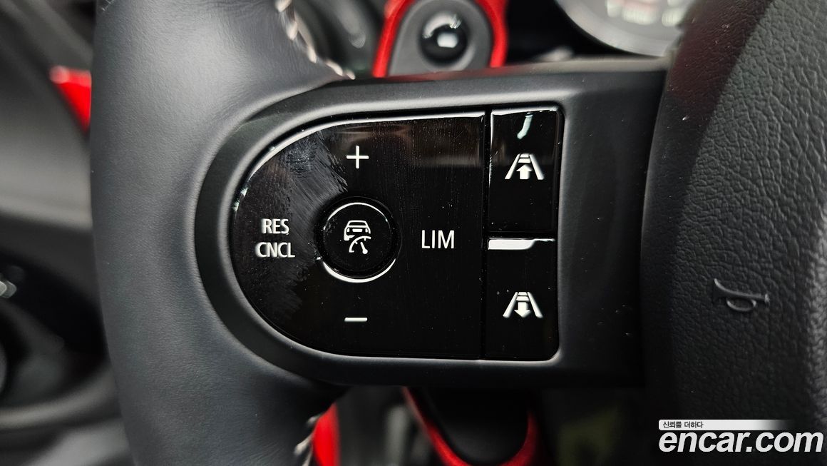 Mini Cooper Convertible 2024