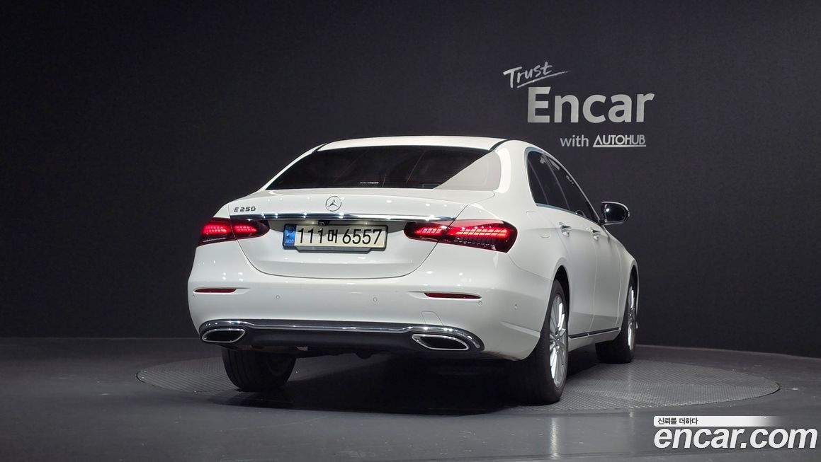 Mercedes-Benz E-Class 2021