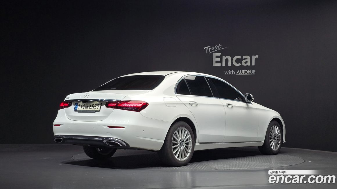 Mercedes-Benz E-Class 2021