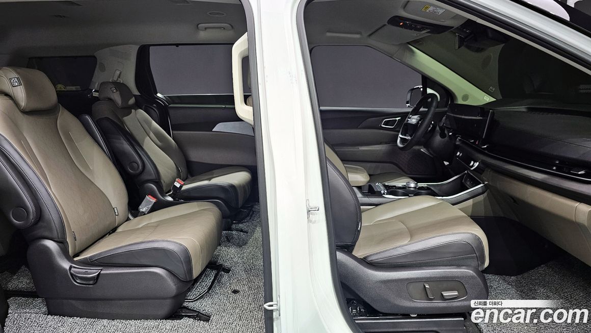 Kia Canival 2025