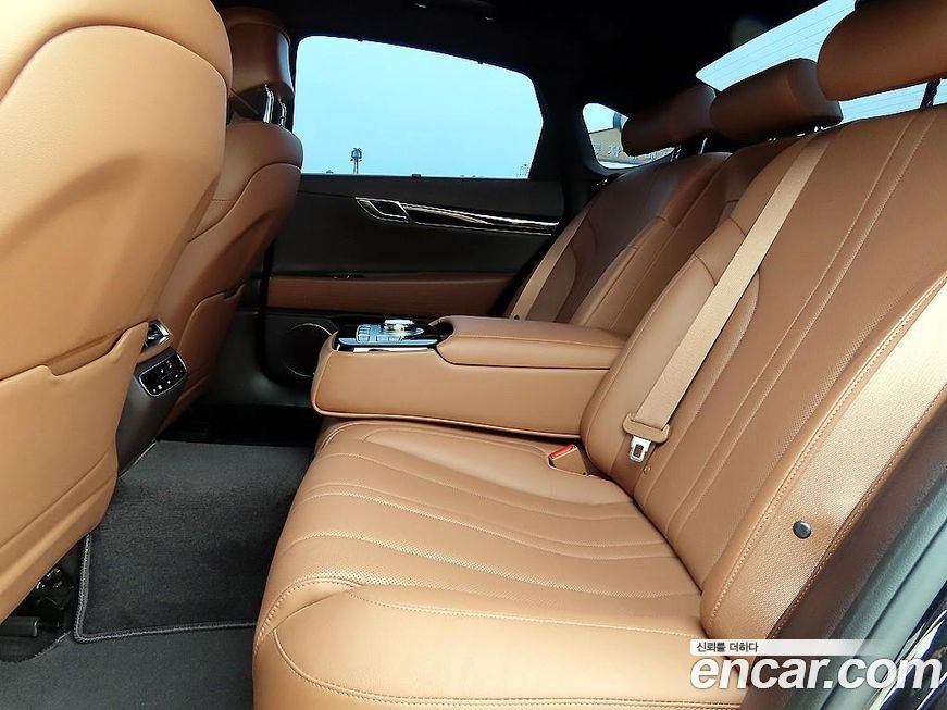 Genesis G80 2023