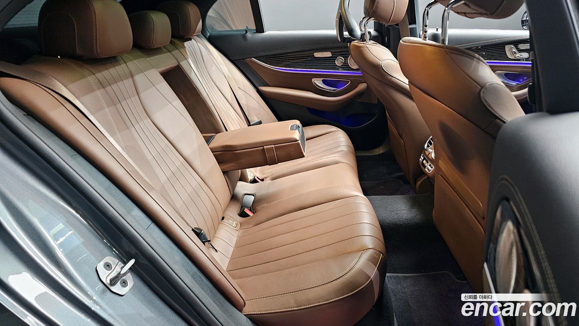 Mercedes-Benz E-Class 2021