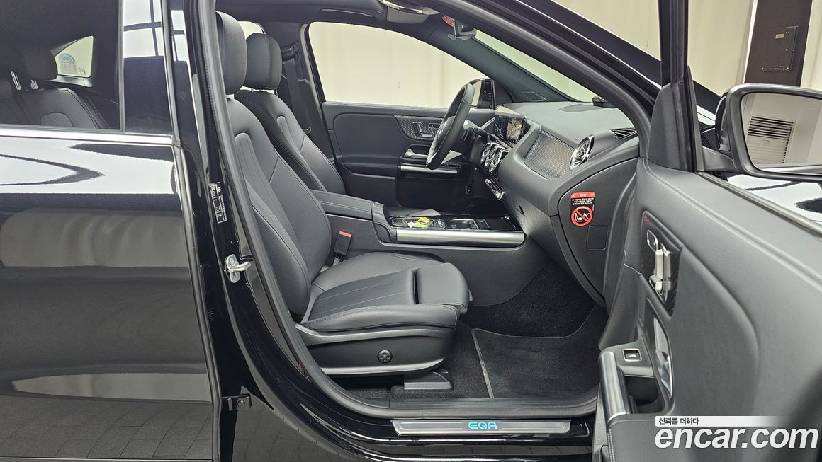 Mercedes-Benz EQA 2025