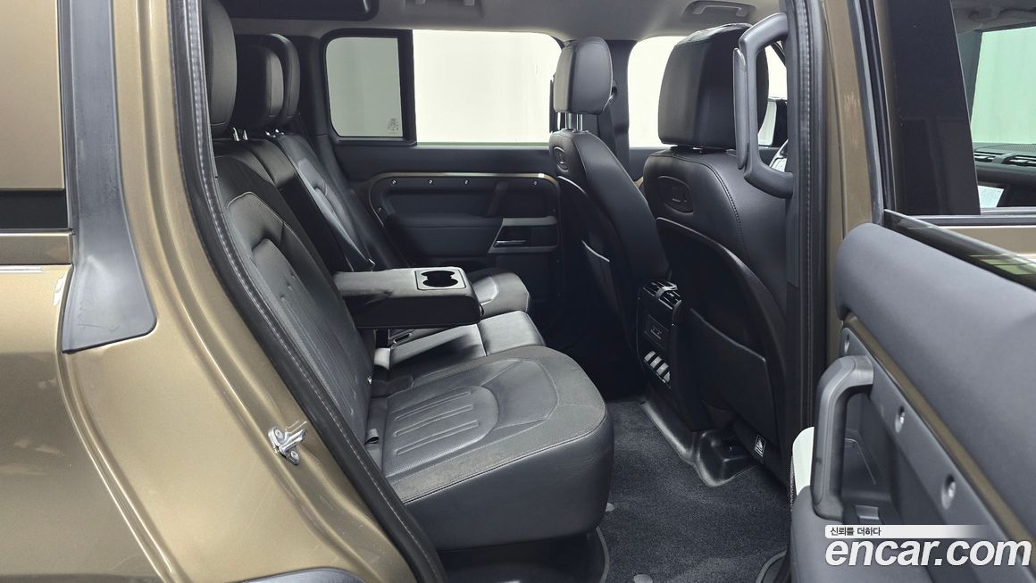 Land Rover Defender 2020