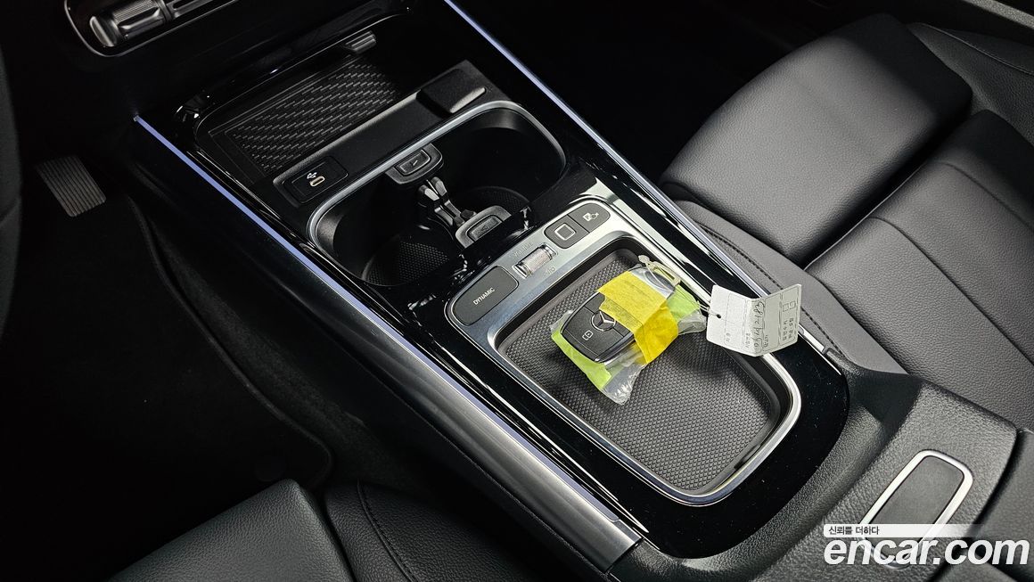 Mercedes-Benz EQA 2025