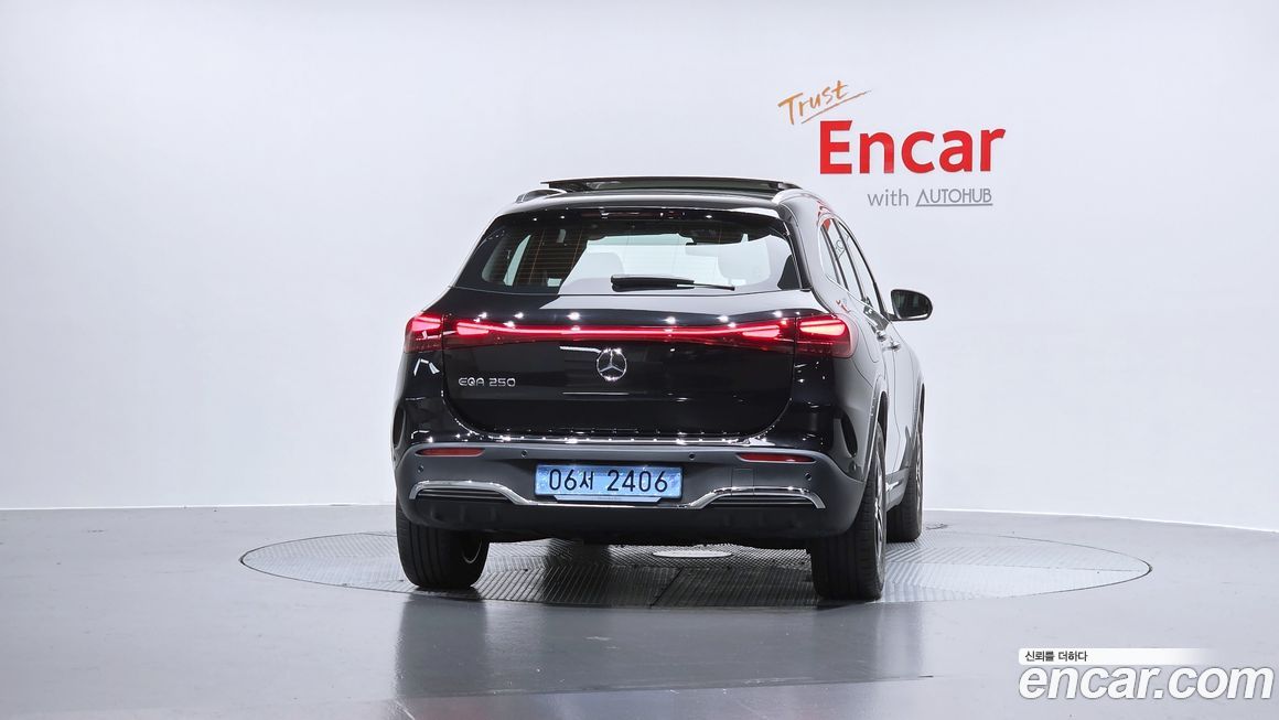 Mercedes-Benz EQA 2025