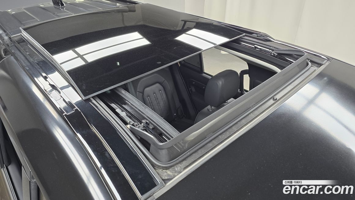 Land Rover Defender 2020