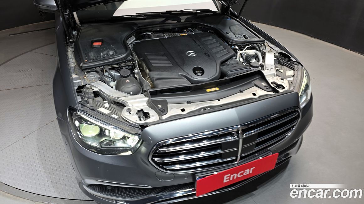 Mercedes-Benz E-Class 2021