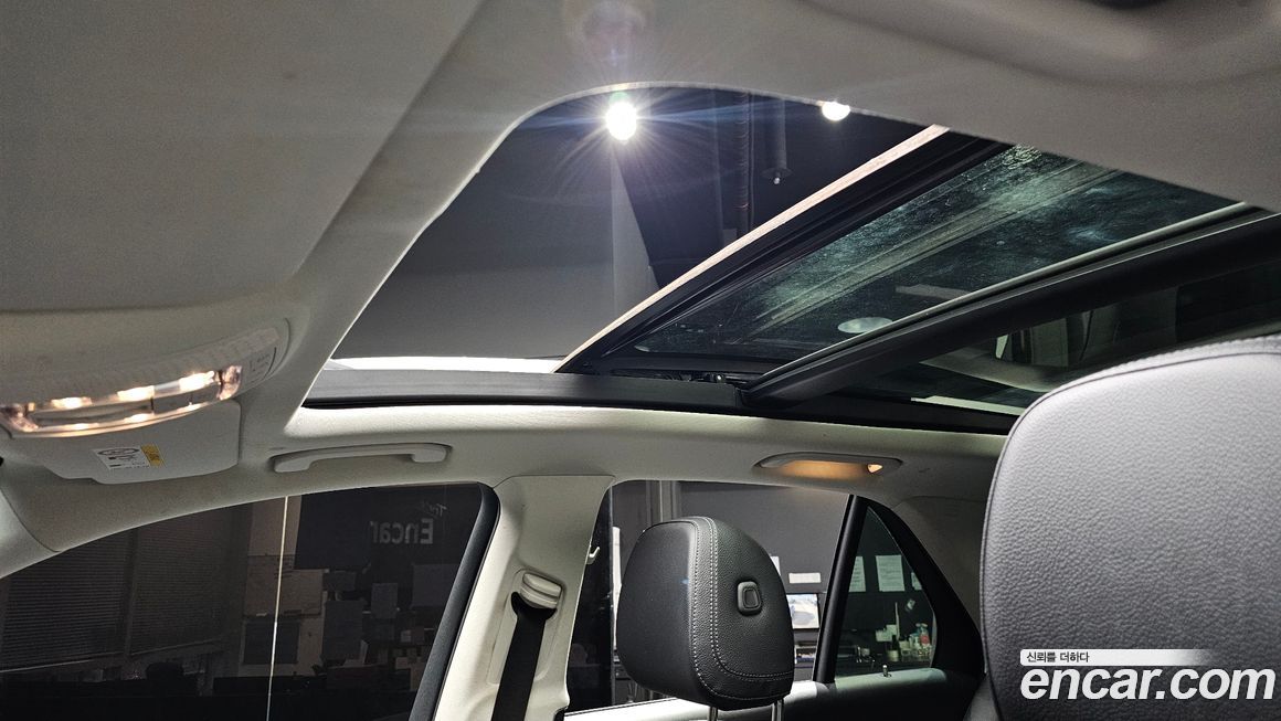 Mercedes-Benz GLE-Class 2021