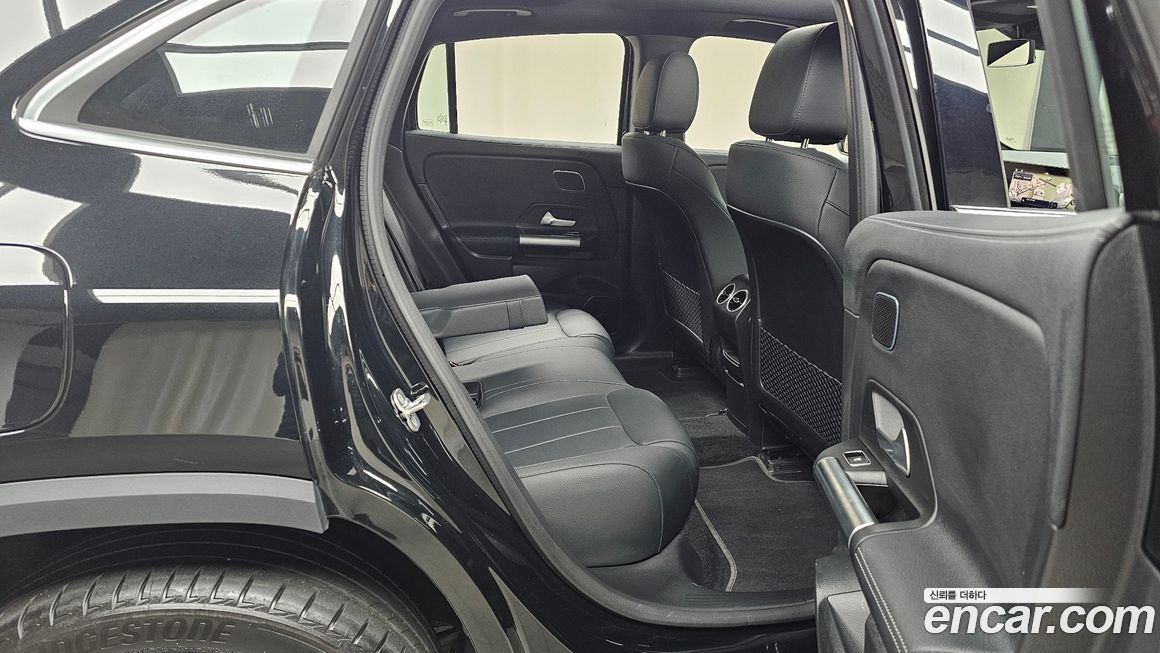 Mercedes-Benz EQA 2025