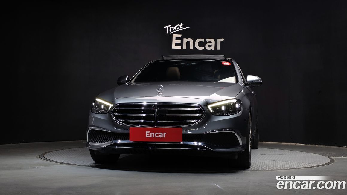 Mercedes-Benz E-Class 2021