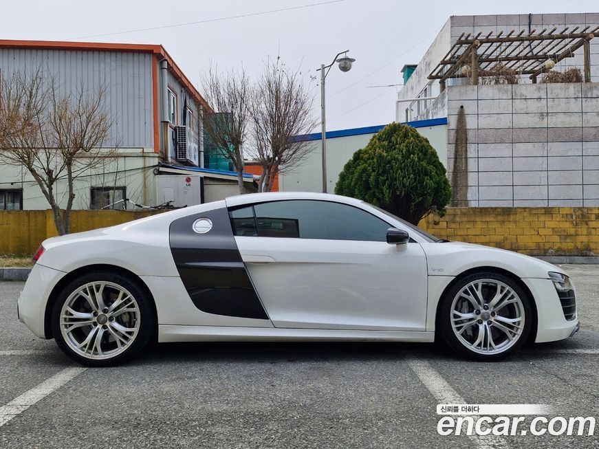 Audi R8 2014