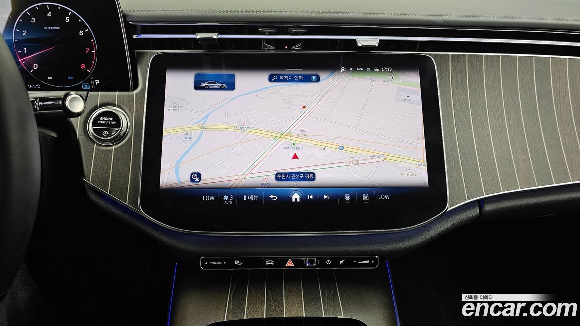 Mercedes-Benz E-Class 2025