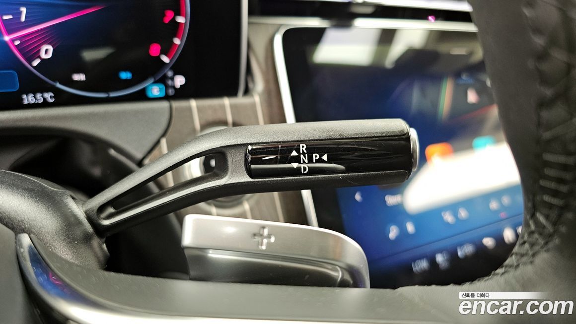 Mercedes-Benz E-Class 2025