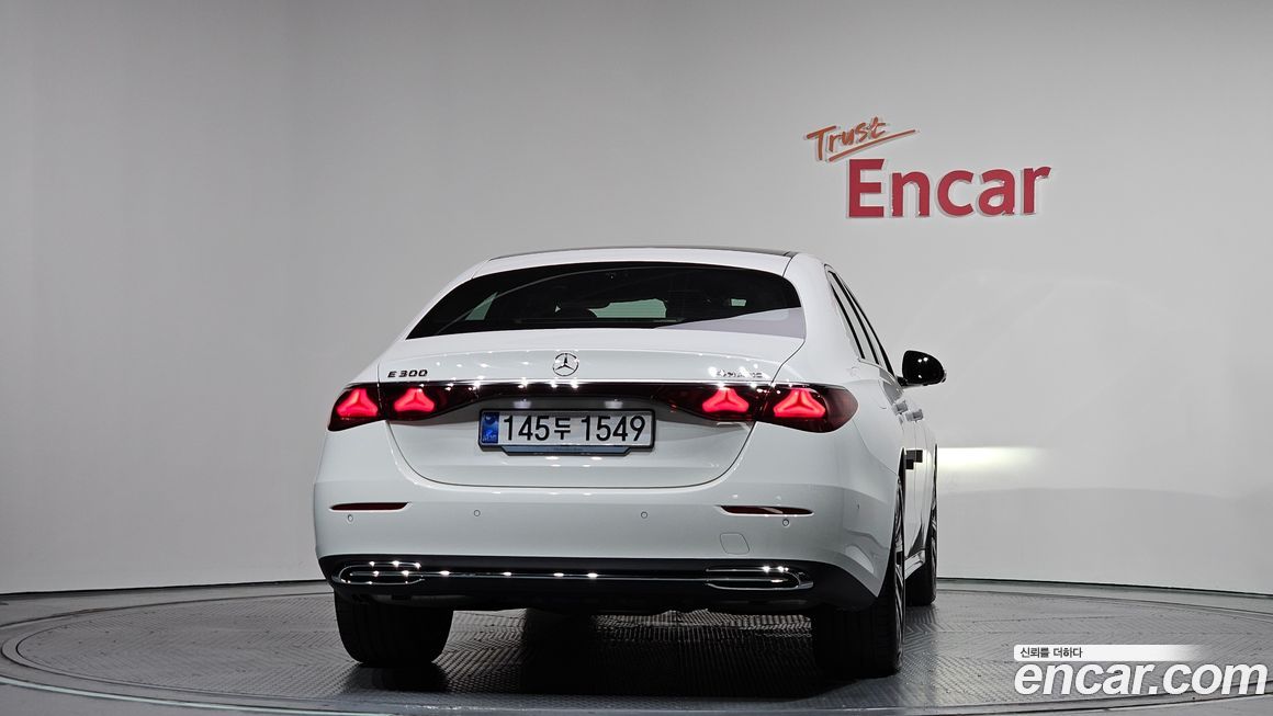 Mercedes-Benz E-Class 2025