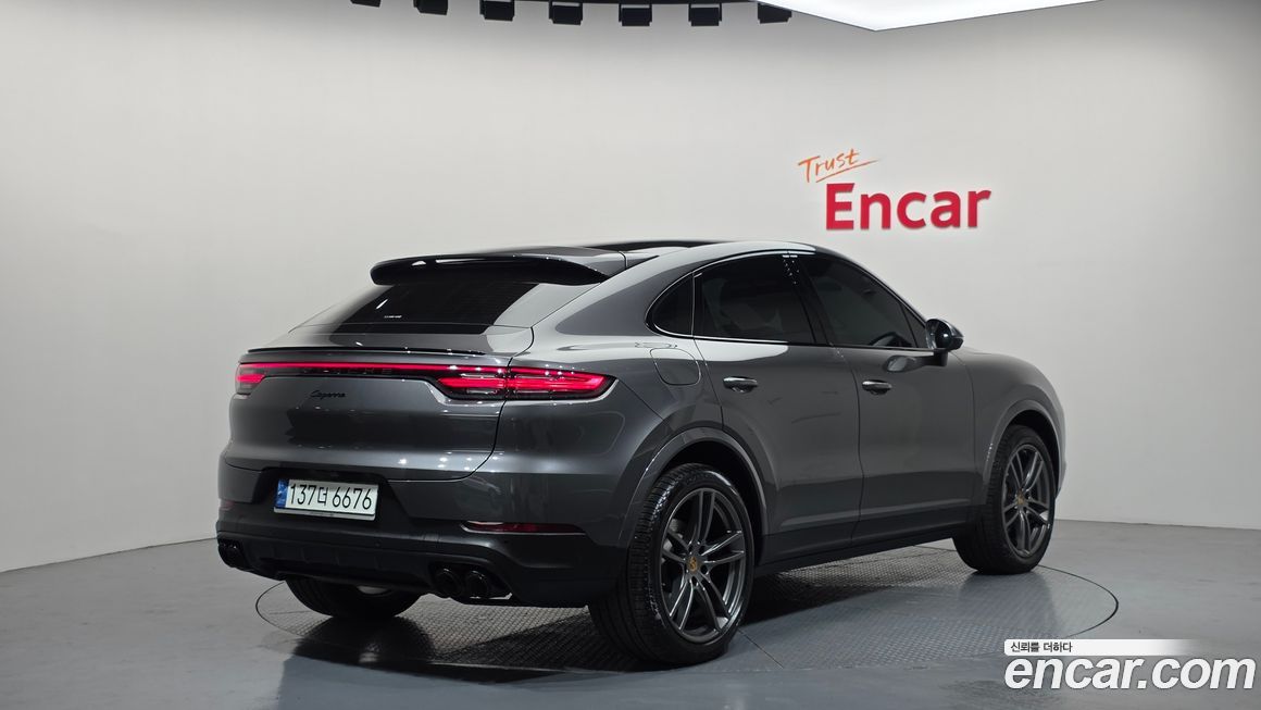 Porsche Cayenne 2021