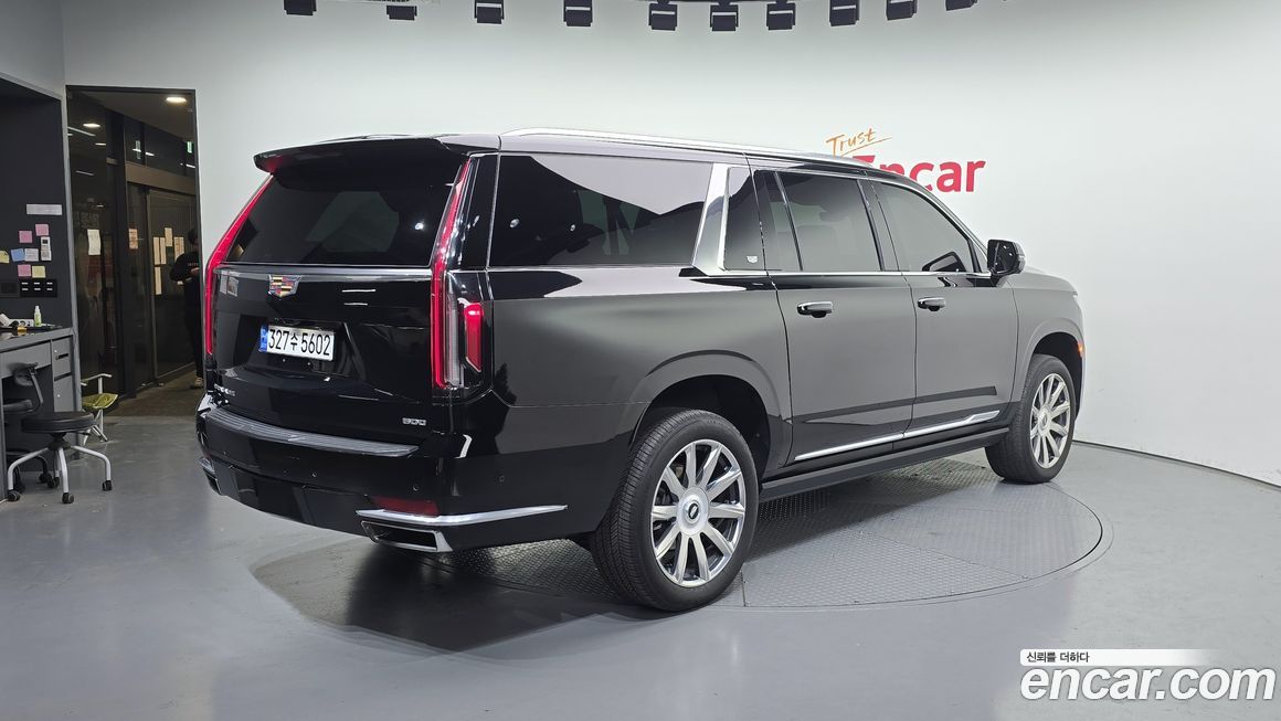 Cadillac Escalade 2023