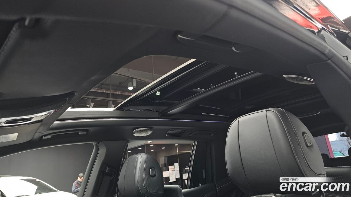 Mercedes-Benz GLS-Class 2023