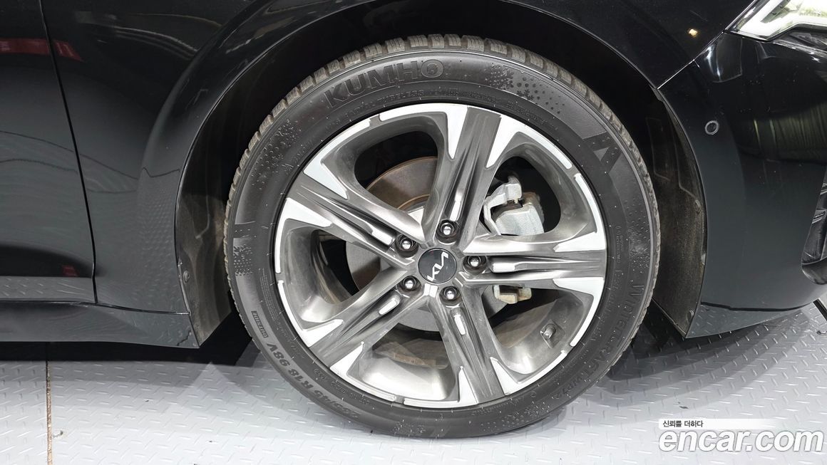 Kia K5 2023