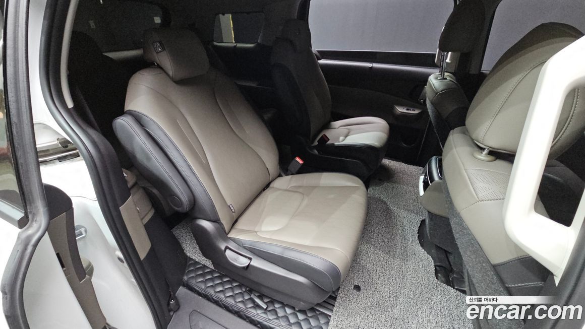 Kia Canival 2025