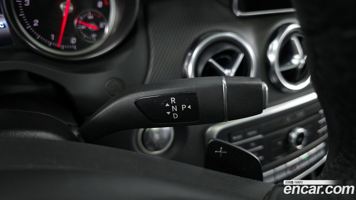 Mercedes-Benz GLA-Class 2018