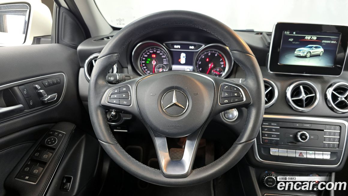 Mercedes-Benz GLA-Class 2018