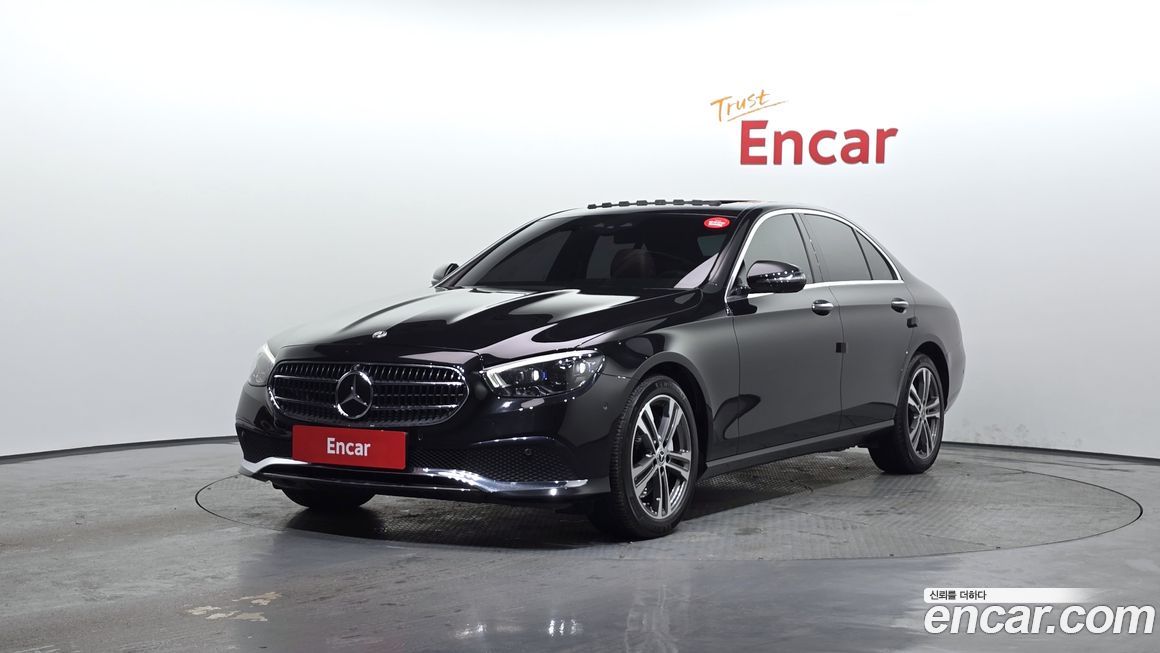 Mercedes-Benz E-Class 2022