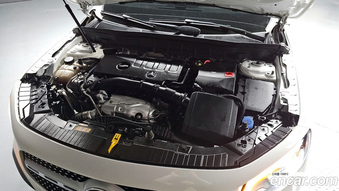 Mercedes-Benz GLB-Class 2022