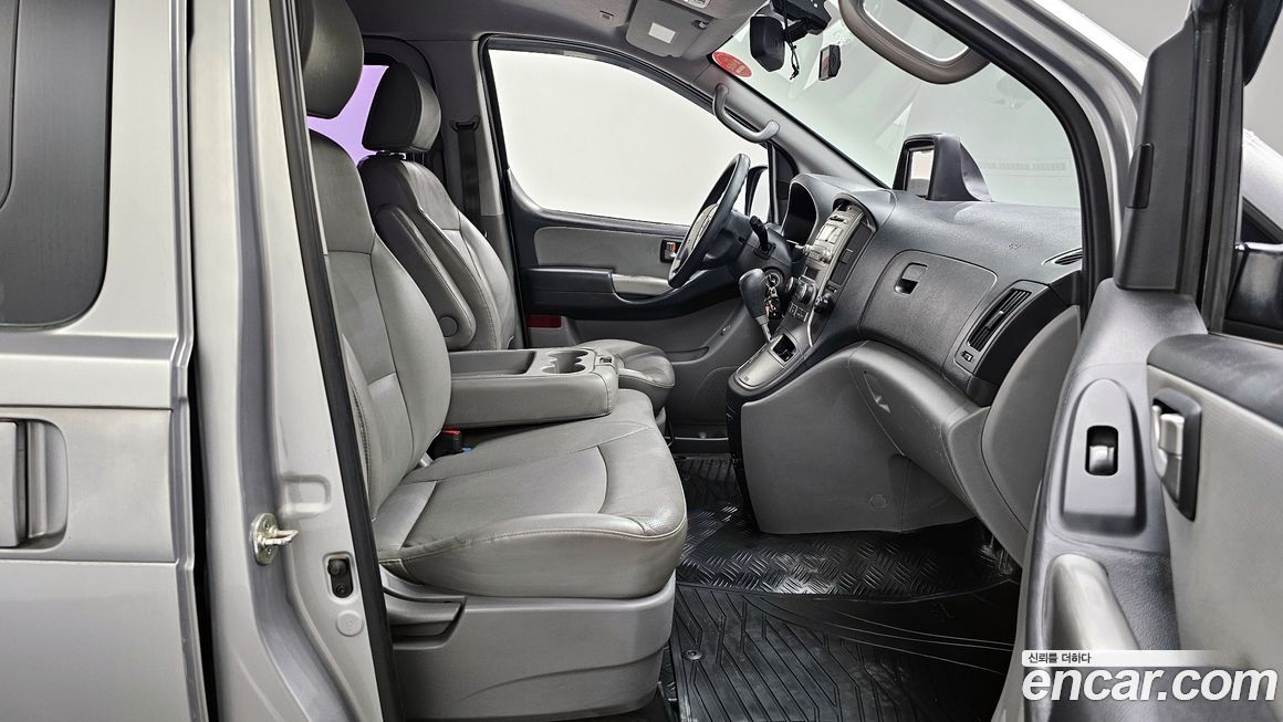 Hyundai Starex 2016