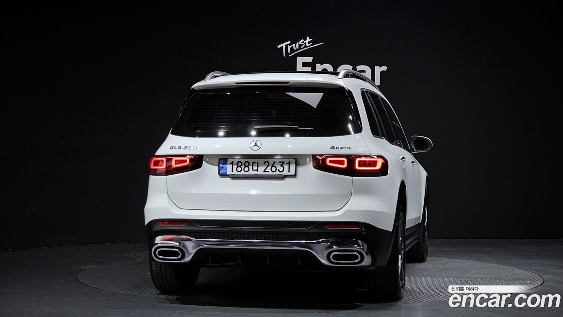 Mercedes-Benz GLB-Class 2022