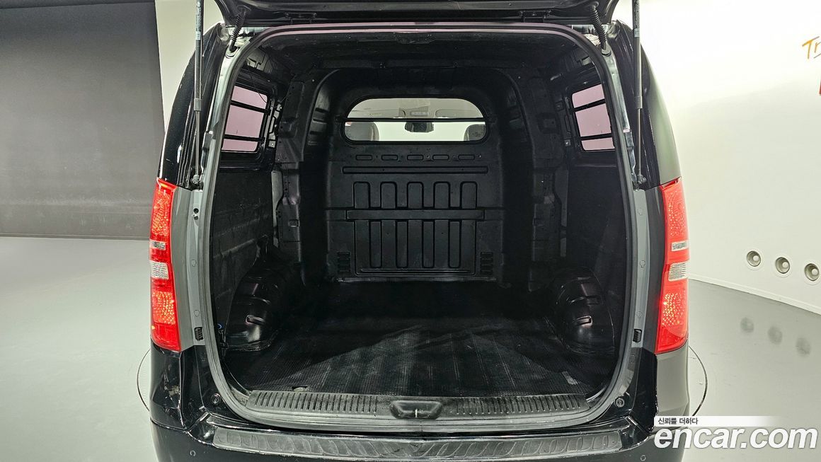 Hyundai Starex 2018