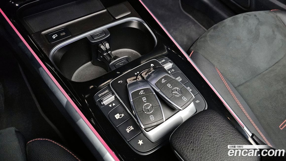 Mercedes-Benz GLB-Class 2022