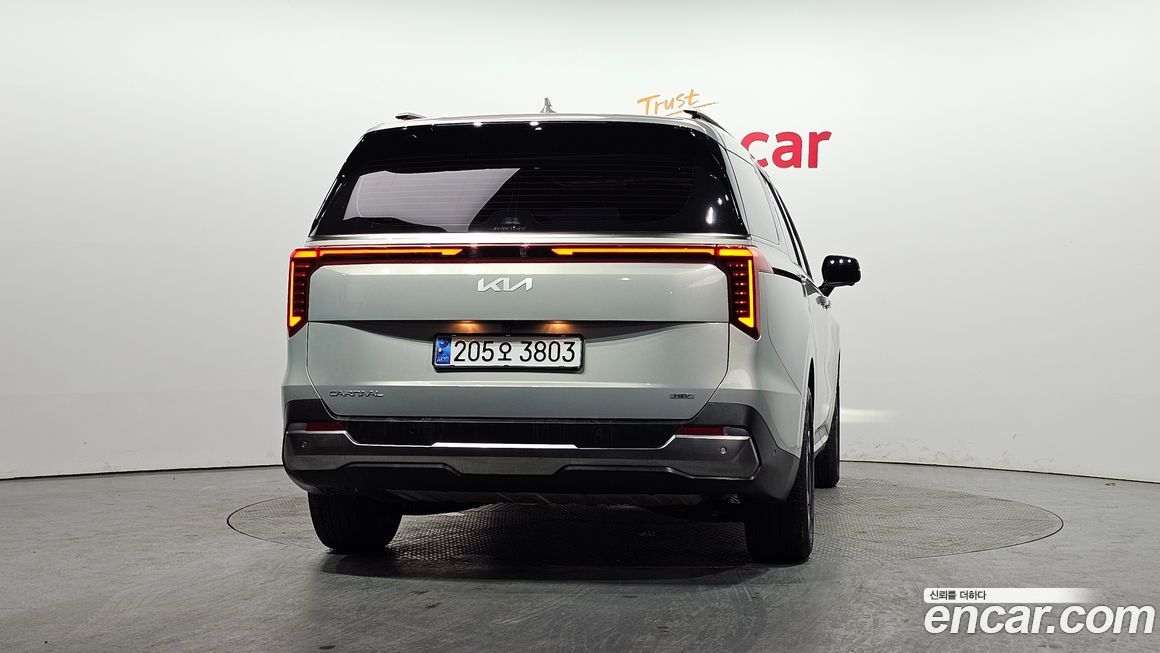 Kia Canival 2024