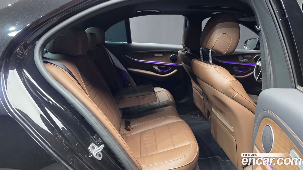 Mercedes-Benz E-Class 2023