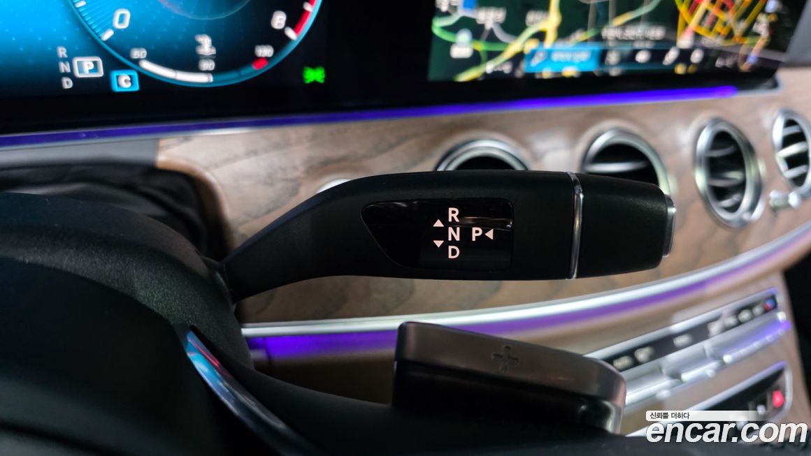 Mercedes-Benz E-Class 2023