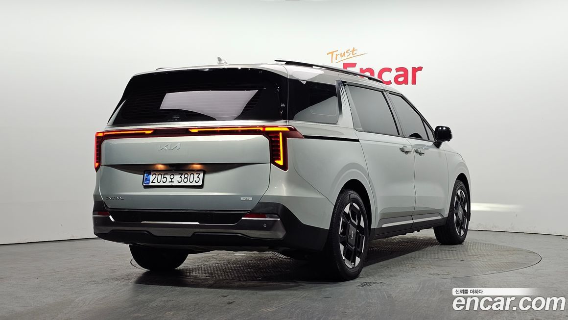 Kia Canival 2024