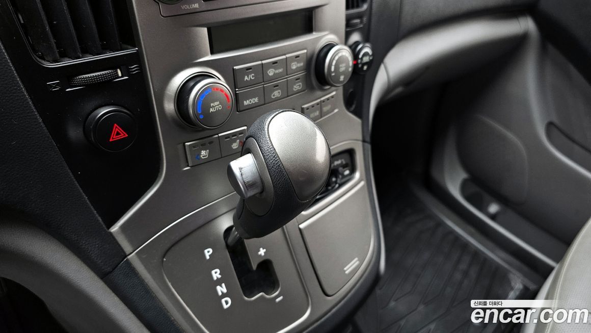 Hyundai Starex 2016