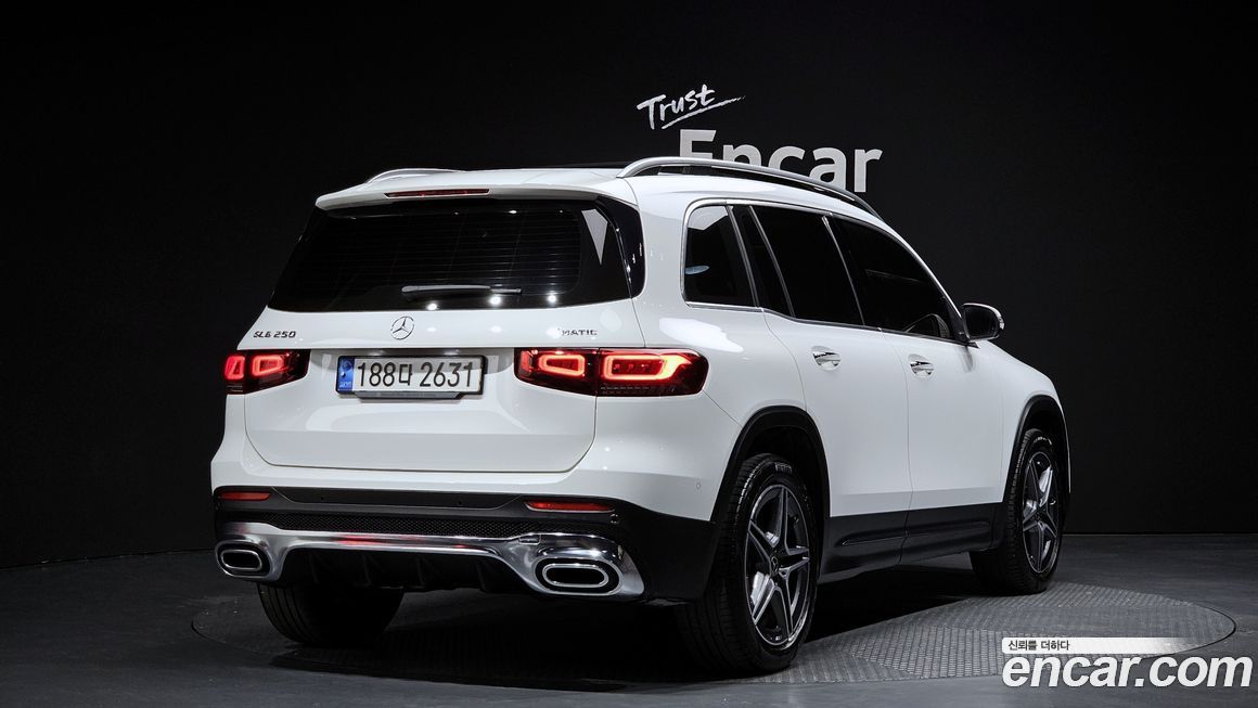 Mercedes-Benz GLB-Class 2022