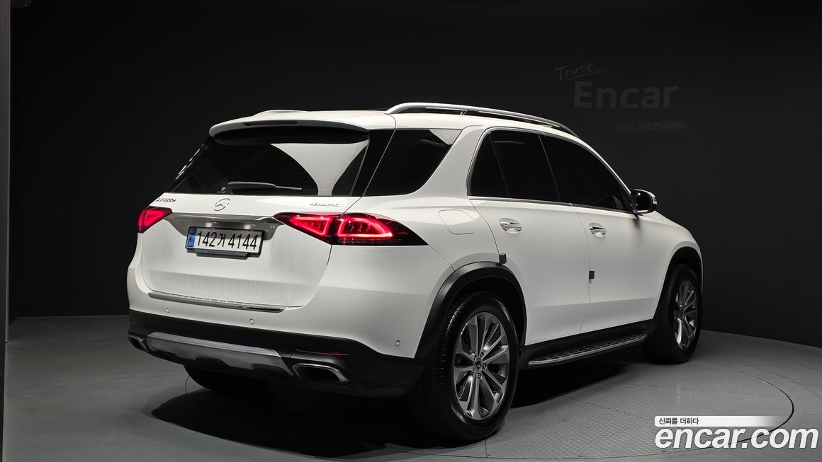 Mercedes-Benz GLE-Class 2021