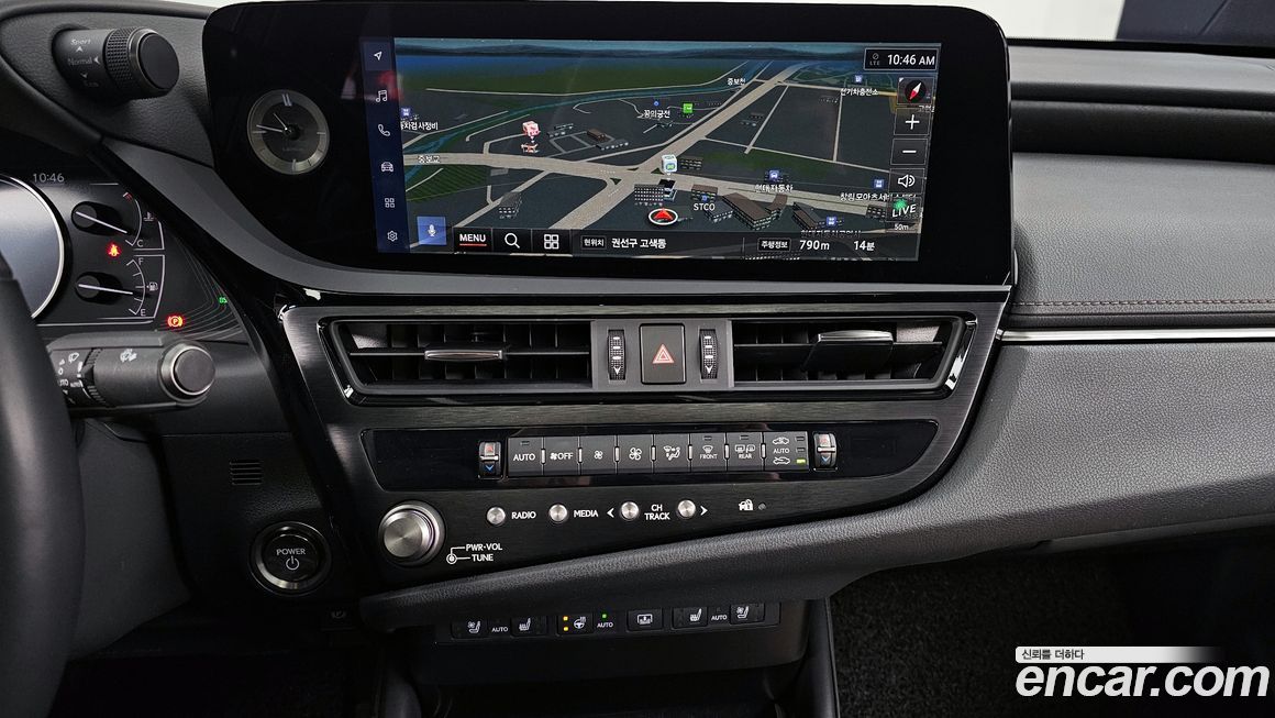 Lexus ES 2024